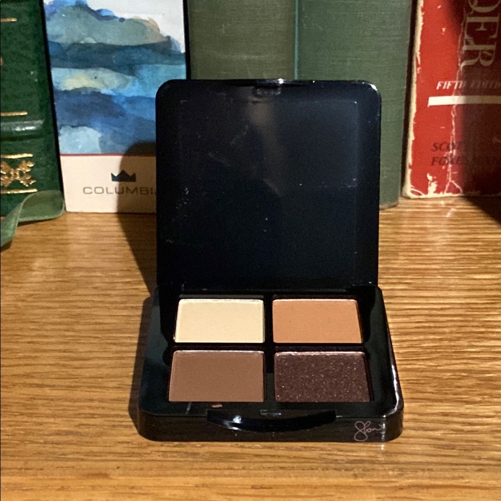 Eyeshadow